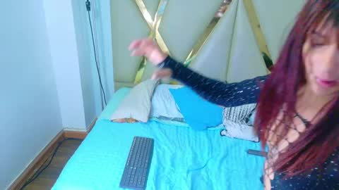 hotlittlechill online show from October 2025 08:09:02 PM