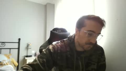 hotman_40_ online show from February 2026 12:01:02 PM