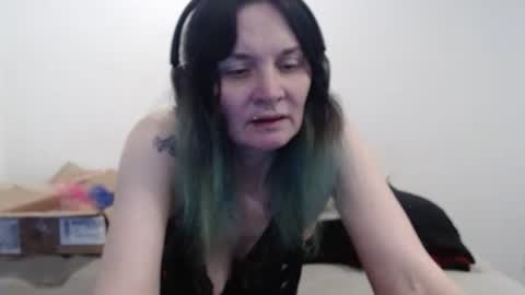 hotmodel1984 online show from March 2026 03:56:01 PM