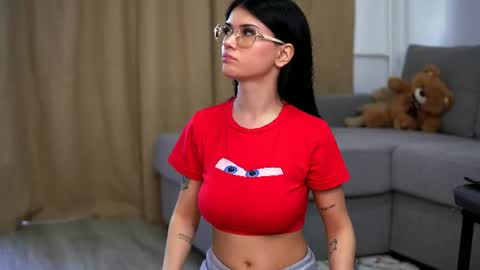 Molly online show from July 2026 06:47:02 AM