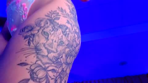 Anais online show from December 2024 11:00:01 AM