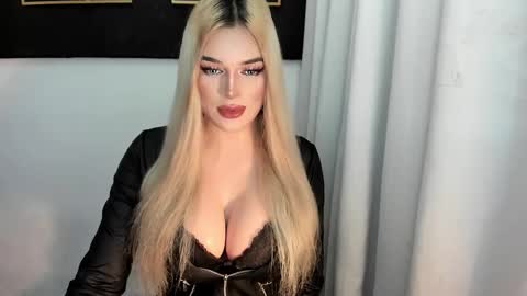 STELLA online show from December 2025 07:13:02 AM