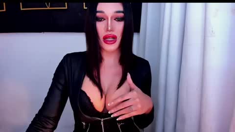 Snapshot of hotstellacumxxx chatting on June 2026 09:19:01 PM STELLA online show from June 2026 09:19:01 PM