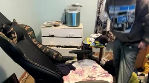 Snapshot of hotsummer1996 chatting on November 2025 08:40:01 AM hot online show from November 2025 08:40:01 AM