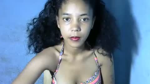 Snapshot of hott_beauty chatting on February 2026 04:42:01 AM MULAN online show from February 2026 04:42:01 AM