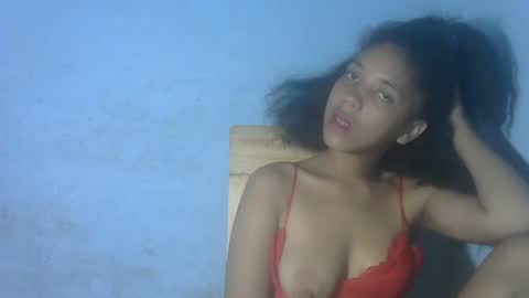 Snapshot of hott_beauty chatting on February 2026 04:43:01 AM MULAN online show from February 2026 04:43:01 AM