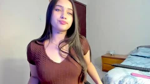 Snapshot of hott_hanna chatting on January 2025 05:27:01 AM Hott Hanna online show from January 2025 05:27:01 AM