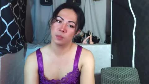 Snapshot of hott_summerr chatting on June 2026 06:33:02 AM Alex Summer online show from June 2026 06:33:02 AM