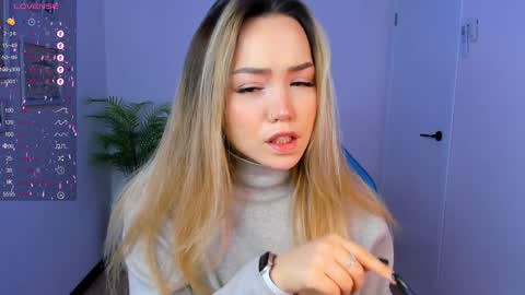 Snapshot of hottease_pvt chatting on January 2025 08:13:02 AM hello Im Eva online show from January 2025 08:13:02 AM