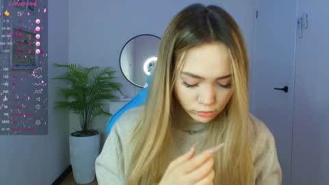 Snapshot of hottease_pvt chatting on January 2025 02:06:01 AM hello Im Eva online show from January 2025 02:06:01 AM