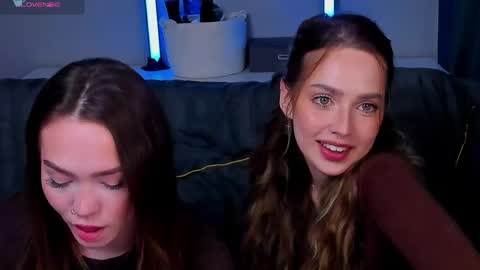 Snapshot of hottease_pvt chatting on April 2026 10:18:02 AM hello Im Eva online show from April 2026 10:18:02 AM