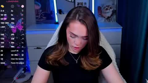 Snapshot of hottease_pvt chatting on April 2026 05:21:02 AM hello Im Eva online show from April 2026 05:21:02 AM