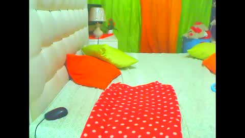 Snapshot of hottesa2019 chatting on February 2025 11:59:02 PM THEONE online show from February 2025 11:59:02 PM