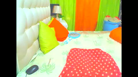 Snapshot of hottesa2019 chatting on February 2025 04:03:02 PM THEONE online show from February 2025 04:03:02 PM