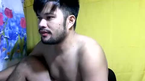 HottestPinoy32 online show from May 2026 01:40:02 PM