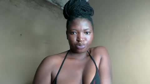 Snapshot of hottie_amor chatting on May 2026 12:24:02 PM AMOR online show from May 2026 12:24:02 PM