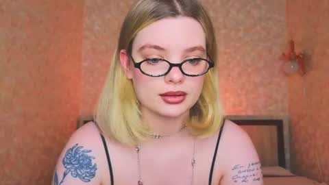 Snapshot of hottie_jane chatting on June 2026 03:44:01 PM Jane online show from June 2026 03:44:01 PM