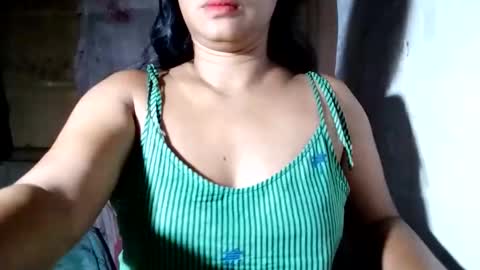 Snapshot of hottie_mama2022 chatting on September 2025 09:07:02 PM Lyn online show from September 2025 09:07:02 PM