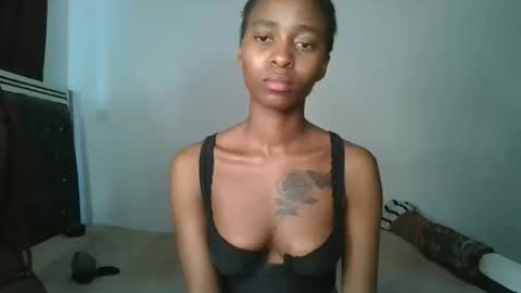 Snapshot of hottie_mistie chatting on June 2026 06:52:02 AM hottie_mistie online show from June 2026 06:52:02 AM