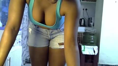 Snapshot of hottie_vera chatting on November 2025 08:01:02 AM vera online show from November 2025 08:01:02 AM