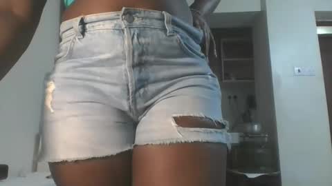 Snapshot of hottie_vera chatting on November 2025 07:19:02 PM vera online show from November 2025 07:19:02 PM