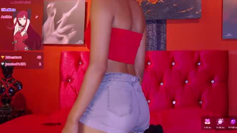 Snapshot of hottie_veronica chatting on May 2026 08:03:01 PM Veronica independent model online show from May 2026 08:03:01 PM