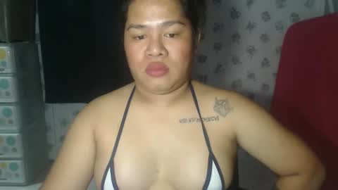 Snapshot of hottiebarbie28 chatting on April 2026 02:17:02 PM hottiebarbie28 online show from April 2026 02:17:02 PM