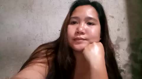 Snapshot of hottiecum27 chatting on April 2026 02:18:02 PM hottiecum27 online show from April 2026 02:18:02 PM