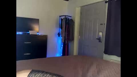 Lucky  online show from April 2026 01:54:01 AM