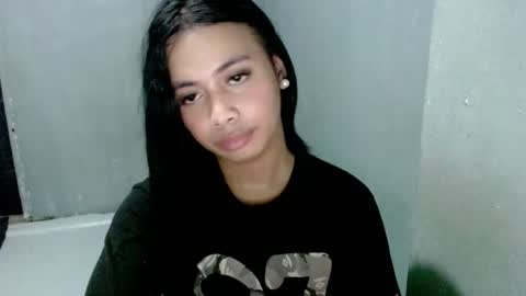 Snapshot of hottiescummerx chatting on July 2026 05:25:02 AM N I C A online show from July 2026 05:25:02 AM