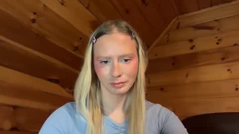 Snapshot of hottransgirlie chatting on January 2025 09:33:02 AM HotTransGirlie online show from January 2025 09:33:02 AM