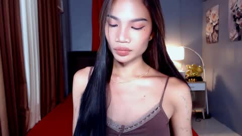 Hi i am Jane half vietnamese and half pinay and would like to meet good person here XOXO online show from April 2026 08:46:01 PM