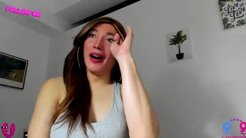 Snapshot of hottycrishinaxx chatting on December 2024 01:22:01 PM crishinahotty online show from December 2024 01:22:01 PM