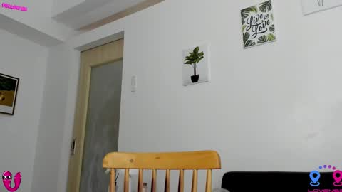 Snapshot of hottycrishinaxx chatting on September 2025 02:15:02 AM crishinahotty online show from September 2025 02:15:02 AM