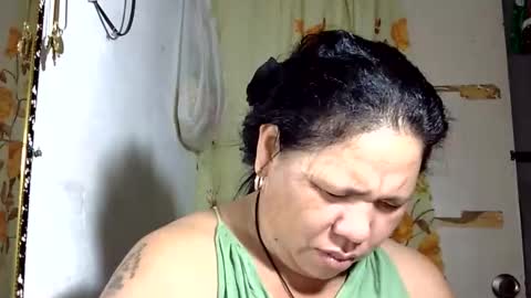 hottycrissy4u online show from May 2026 10:37:01 PM