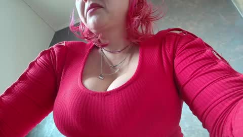Snapshot of hotvany chatting on January 2025 12:38:01 PM Goddess of  Luv online show from January 2025 12:38:01 PM