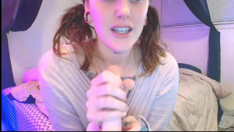 Lili Vixen online show from December 2025 05:17:02 AM