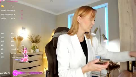 Snapshot of hotyplays chatting on January 2026 11:03:01 AM Susan online show from January 2026 11:03:01 AM