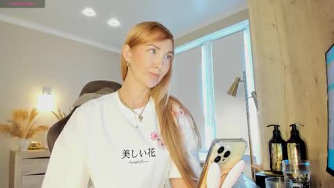 Snapshot of hotyplays chatting on March 2026 11:05:02 AM Susan online show from March 2026 11:05:02 AM