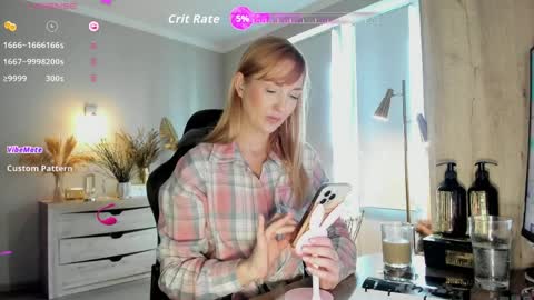 Snapshot of hotyplays chatting on April 2026 11:08:01 AM Susan online show from April 2026 11:08:01 AM