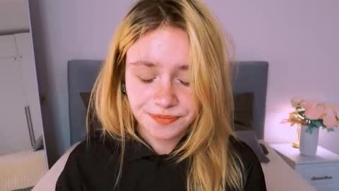 ash. see u on sunday online show from October 2025 05:23:02 PM