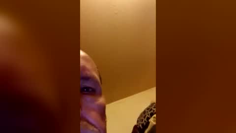 Snapshot of hrdforuladiessd chatting on July 2026 07:15:02 AM hrdforuladiessd online show from July 2026 07:15:02 AM