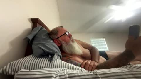 Snapshot of hrdtyme68 chatting on April 2026 07:33:02 PM hrdtyme68 online show from April 2026 07:33:02 PM