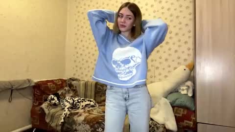 hsiuscherich online show from November 2025 10:07:01 AM