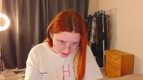 Snapshot of hua_lian chatting on January 2025 01:07:01 PM Alice online show from January 2025 01:07:01 PM