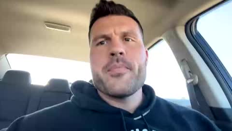 hubbyndirtywifey online show from November 2025 03:01:02 PM