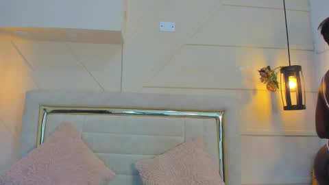 Snapshot of huddah_cam chatting on March 2025 11:32:01 AM huddah online show from March 2025 11:32:01 AM