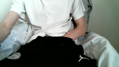 Keanu online show from September 2025 12:27:02 PM