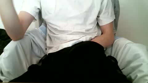 Keanu online show from October 2025 12:35:01 PM