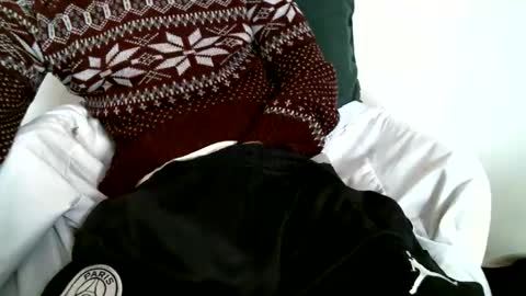 Keanu online show from December 2025 12:47:02 PM